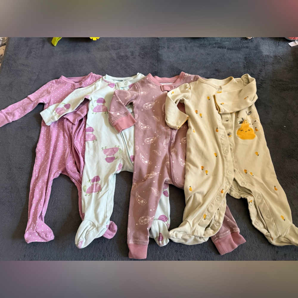 Carter's Baby One-Pieces - 4 Pack (9 months)